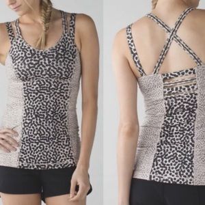 Lululemon athletic top